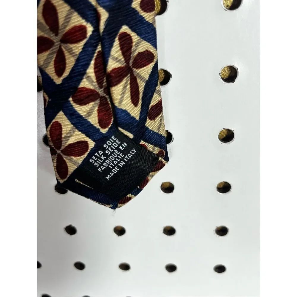 Hugo Boss Tie - Picture 5 of 5